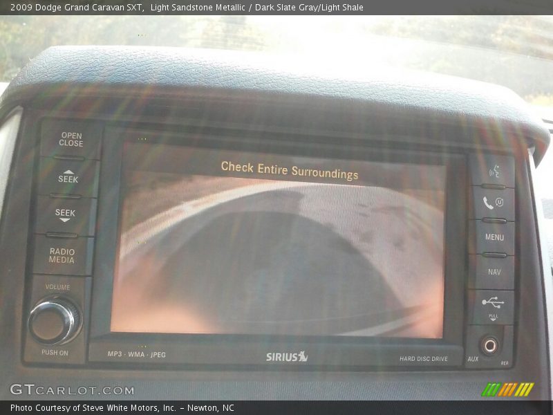 Light Sandstone Metallic / Dark Slate Gray/Light Shale 2009 Dodge Grand Caravan SXT