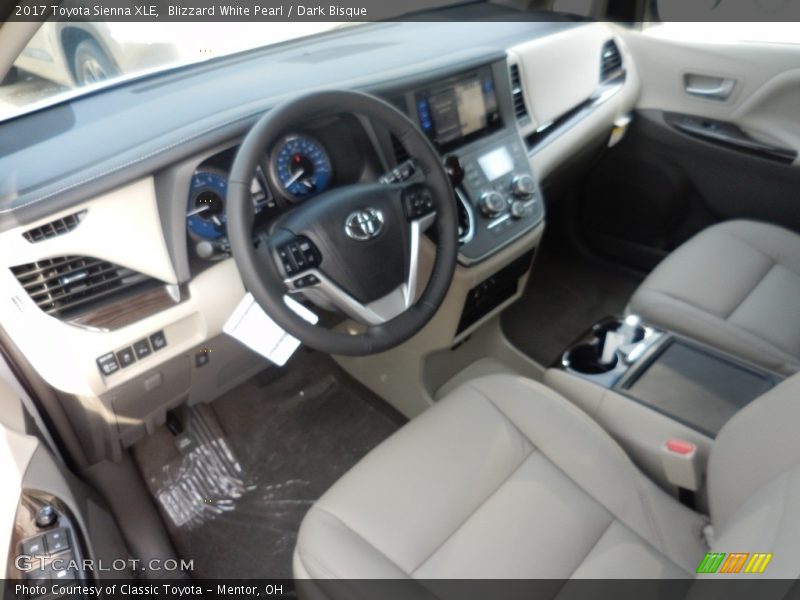 Blizzard White Pearl / Dark Bisque 2017 Toyota Sienna XLE