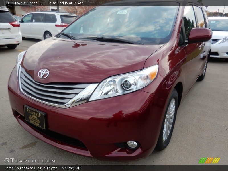 Salsa Red Pearl / Ash 2017 Toyota Sienna XLE