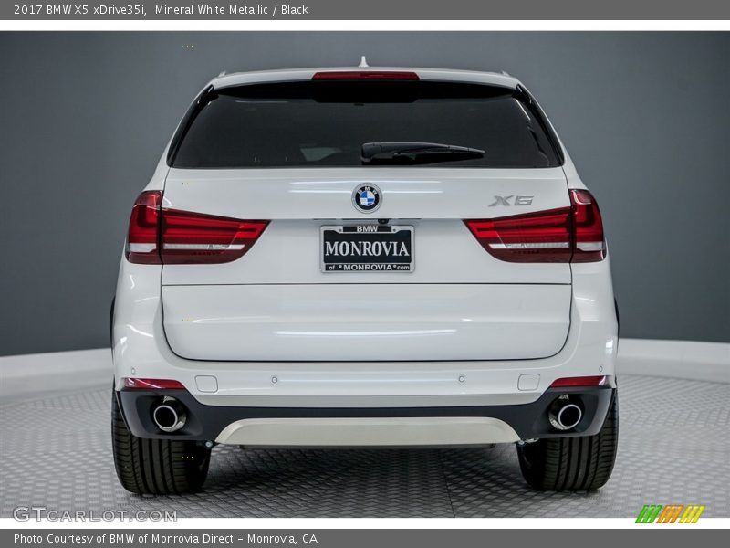 Mineral White Metallic / Black 2017 BMW X5 xDrive35i