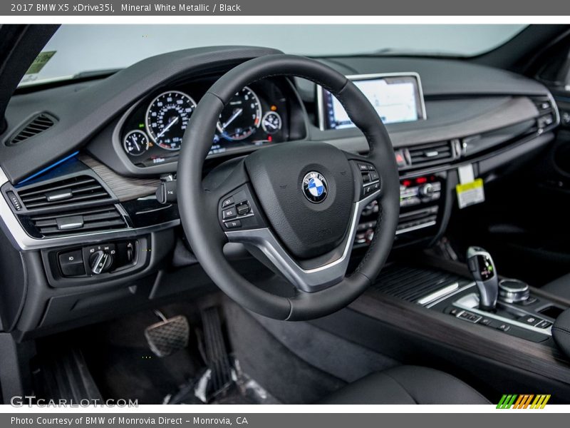 Mineral White Metallic / Black 2017 BMW X5 xDrive35i