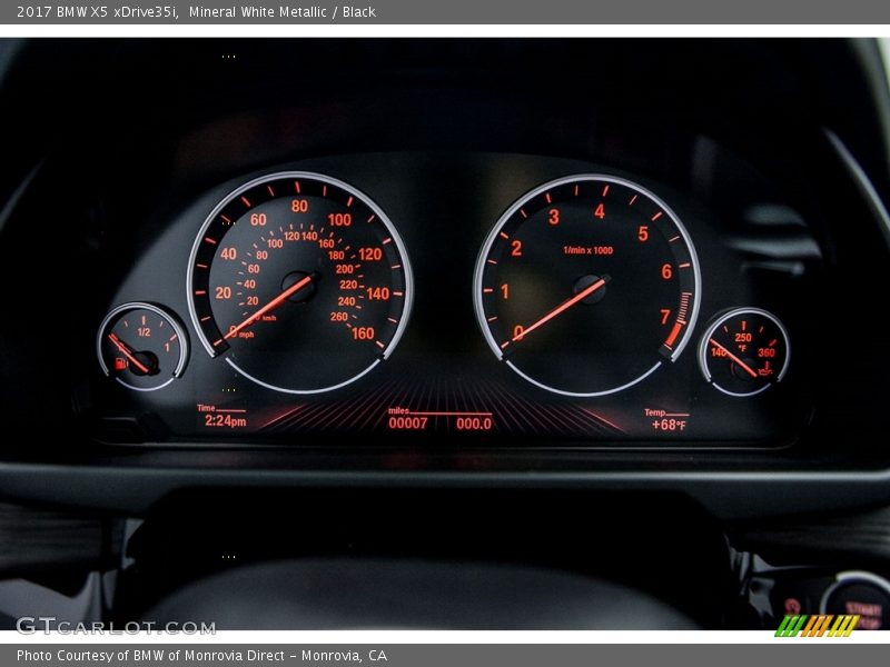 Mineral White Metallic / Black 2017 BMW X5 xDrive35i
