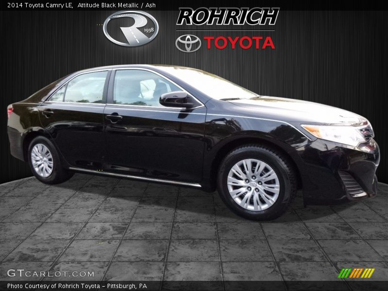 Attitude Black Metallic / Ash 2014 Toyota Camry LE
