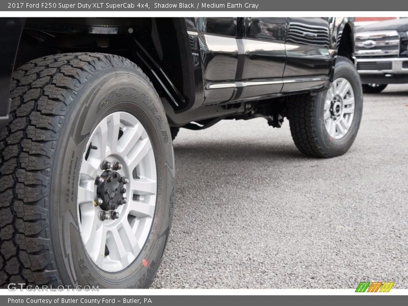 Shadow Black / Medium Earth Gray 2017 Ford F250 Super Duty XLT SuperCab 4x4