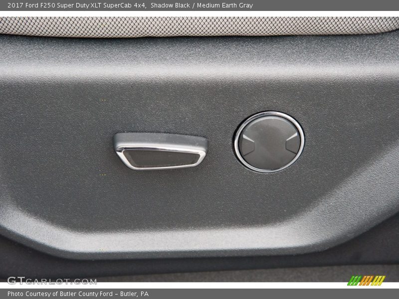 Shadow Black / Medium Earth Gray 2017 Ford F250 Super Duty XLT SuperCab 4x4