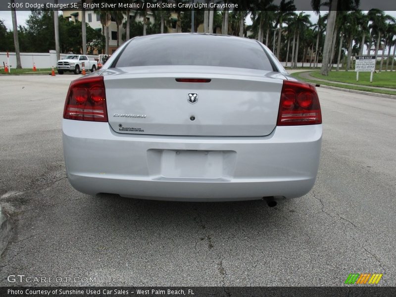 Bright Silver Metallic / Dark Slate Gray/Light Graystone 2006 Dodge Charger SE