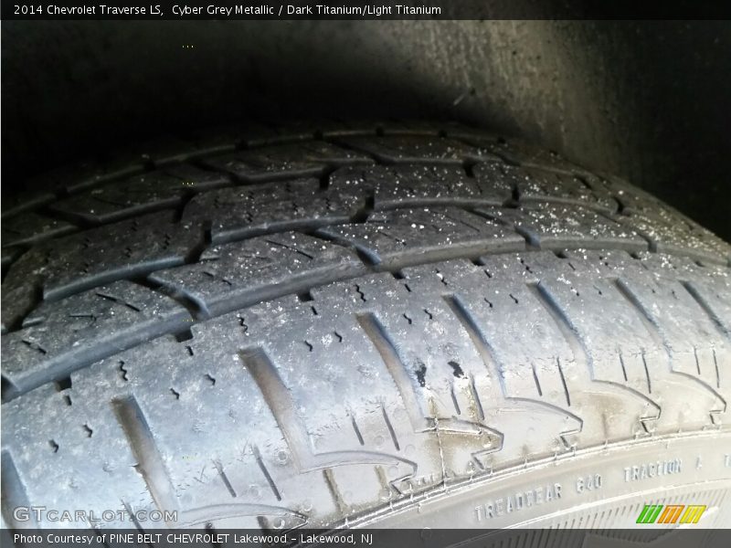 Cyber Grey Metallic / Dark Titanium/Light Titanium 2014 Chevrolet Traverse LS