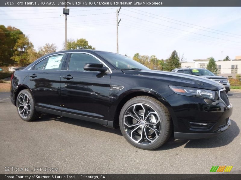 Front 3/4 View of 2016 Taurus SHO AWD
