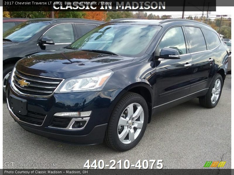 Blue Velvet Metallic / Ebony 2017 Chevrolet Traverse LT AWD