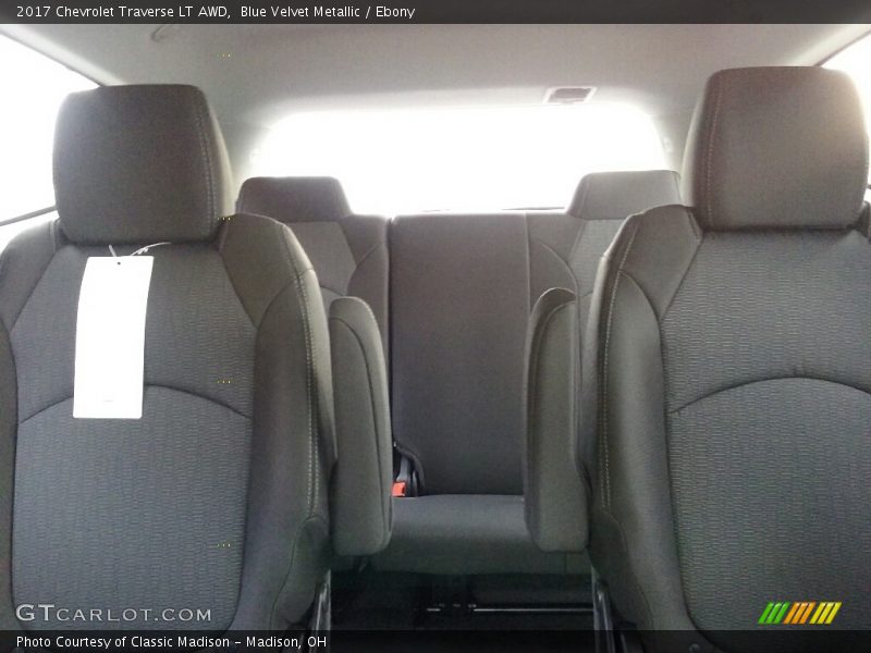 Blue Velvet Metallic / Ebony 2017 Chevrolet Traverse LT AWD