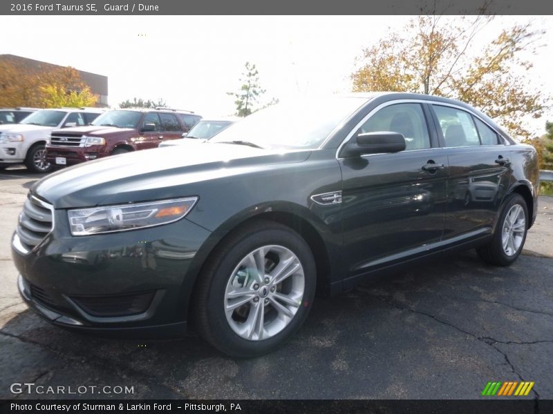 Guard / Dune 2016 Ford Taurus SE