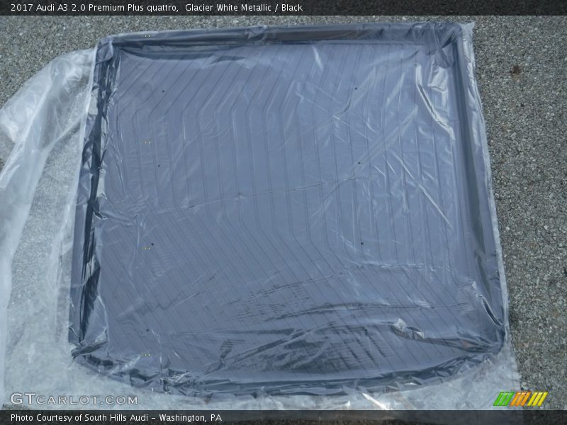 Glacier White Metallic / Black 2017 Audi A3 2.0 Premium Plus quattro