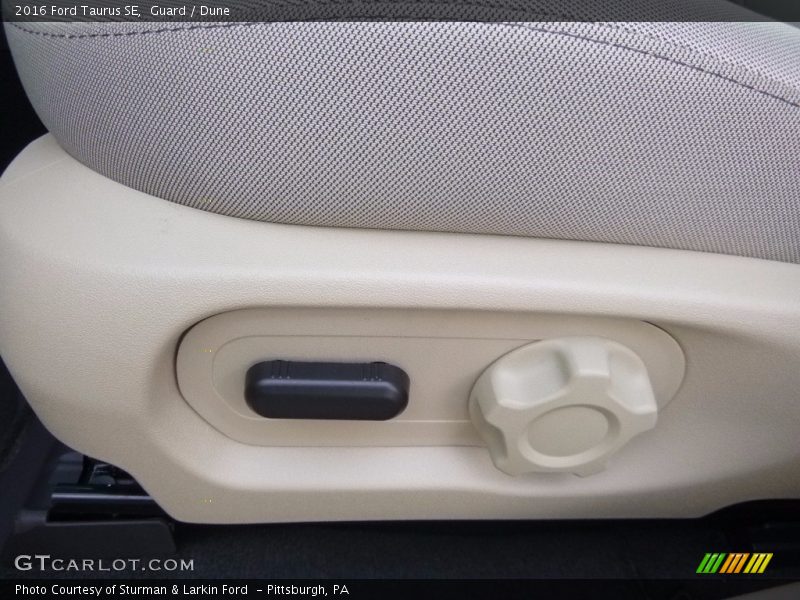 Guard / Dune 2016 Ford Taurus SE