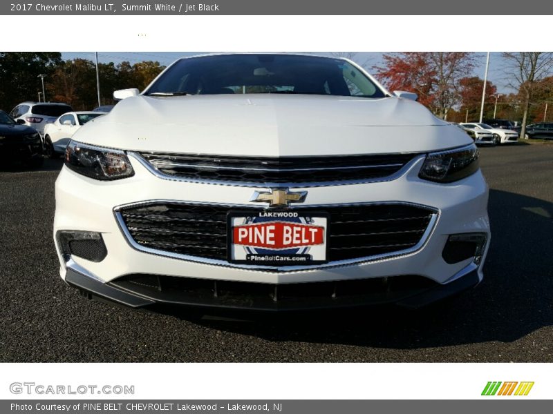 Summit White / Jet Black 2017 Chevrolet Malibu LT