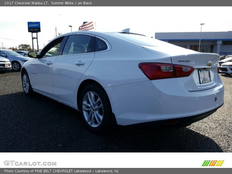 Summit White / Jet Black 2017 Chevrolet Malibu LT