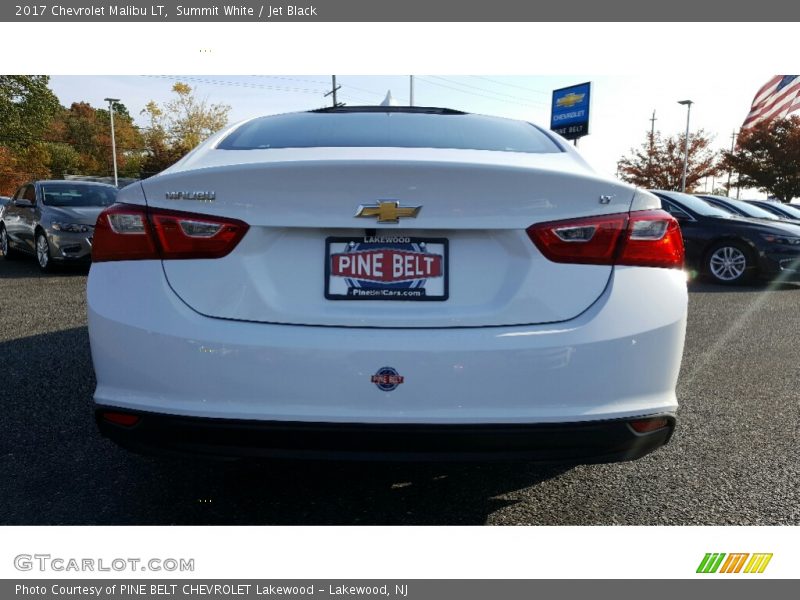 Summit White / Jet Black 2017 Chevrolet Malibu LT