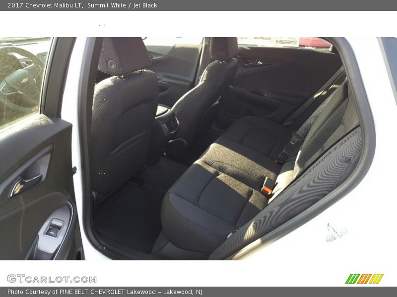 Summit White / Jet Black 2017 Chevrolet Malibu LT