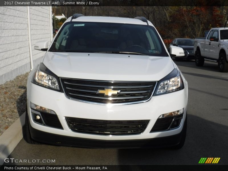 Summit White / Ebony 2017 Chevrolet Traverse LT AWD