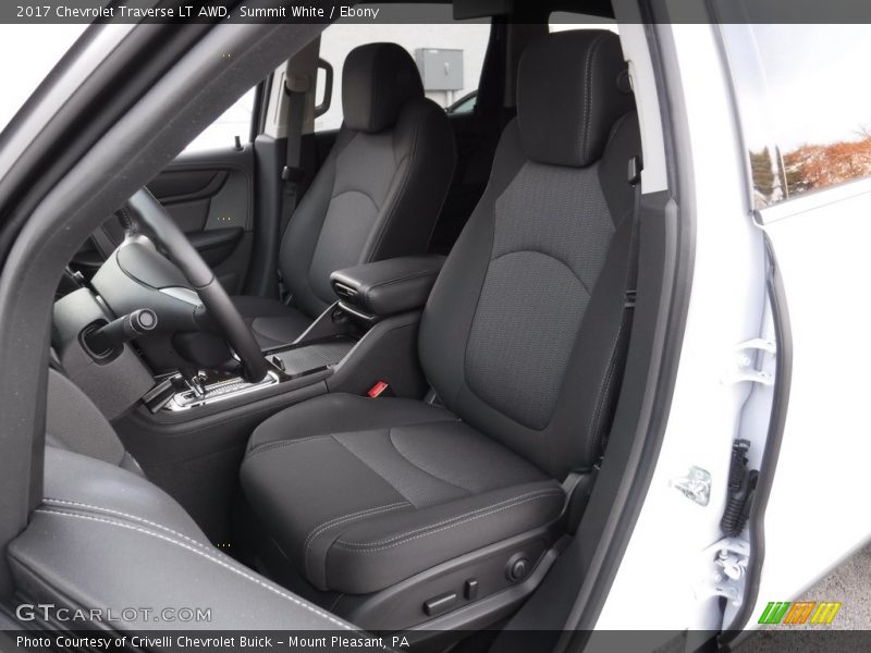 Summit White / Ebony 2017 Chevrolet Traverse LT AWD