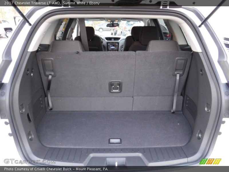 Summit White / Ebony 2017 Chevrolet Traverse LT AWD