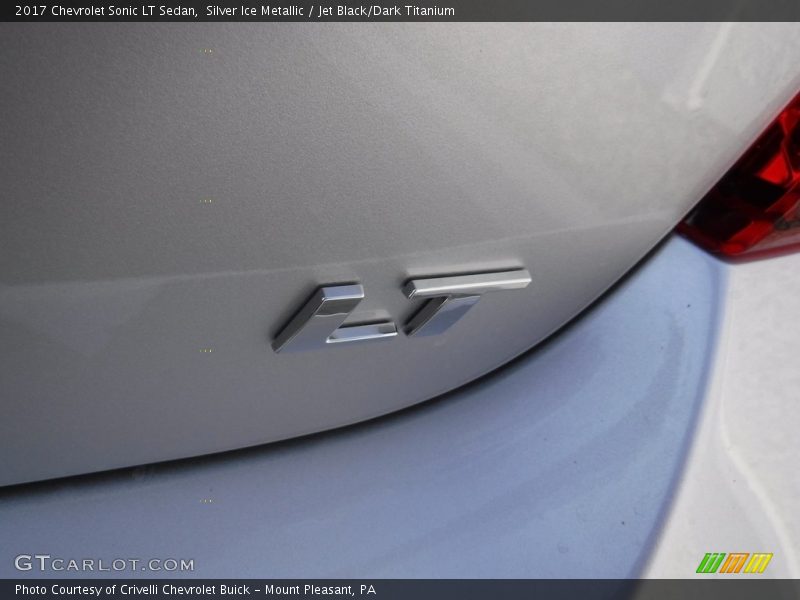 Silver Ice Metallic / Jet Black/Dark Titanium 2017 Chevrolet Sonic LT Sedan