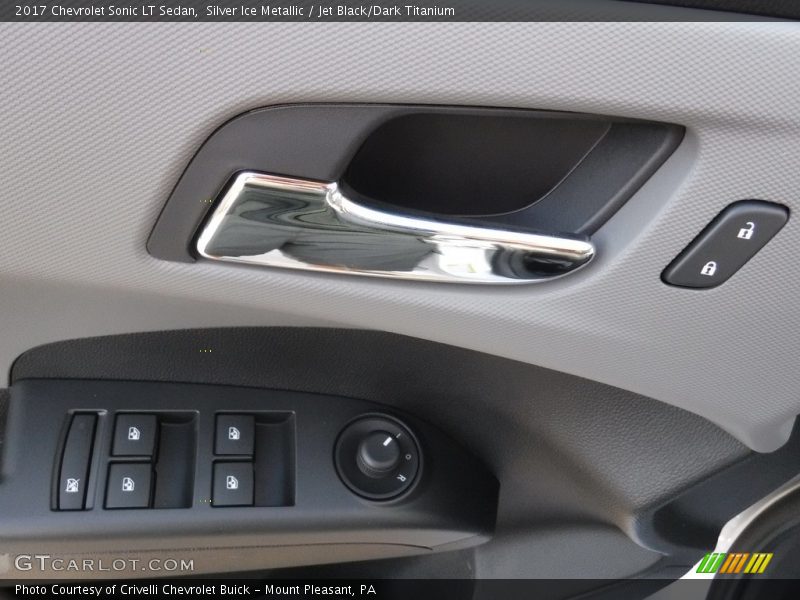 Silver Ice Metallic / Jet Black/Dark Titanium 2017 Chevrolet Sonic LT Sedan