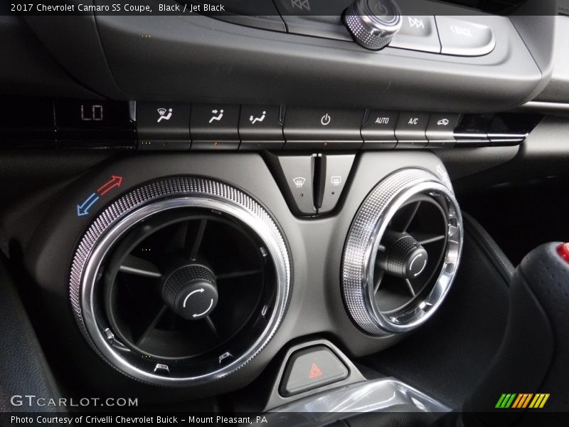 Controls of 2017 Camaro SS Coupe