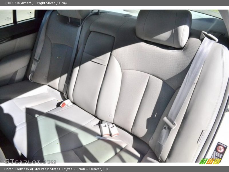Bright Silver / Gray 2007 Kia Amanti
