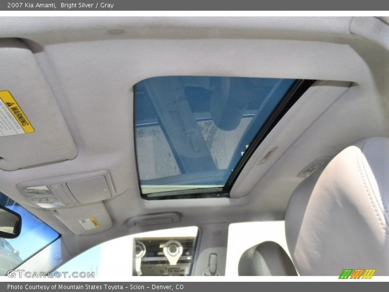 Bright Silver / Gray 2007 Kia Amanti