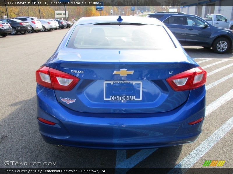 Kinetic Blue Metallic / Jet Black 2017 Chevrolet Cruze LT