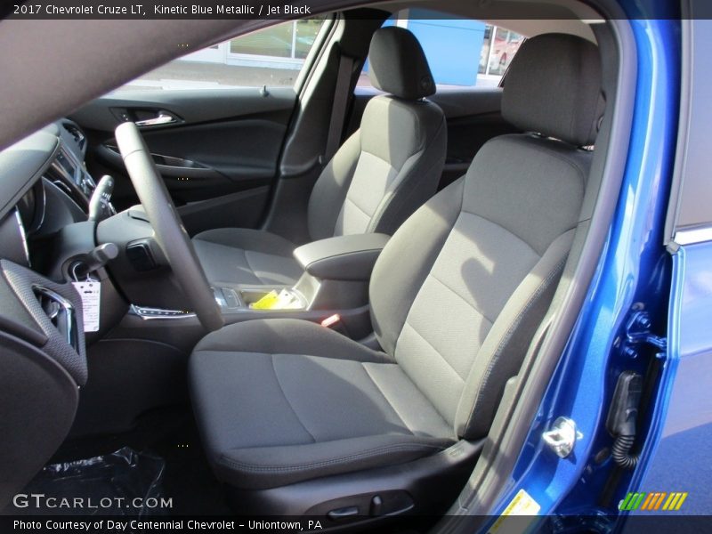 Kinetic Blue Metallic / Jet Black 2017 Chevrolet Cruze LT