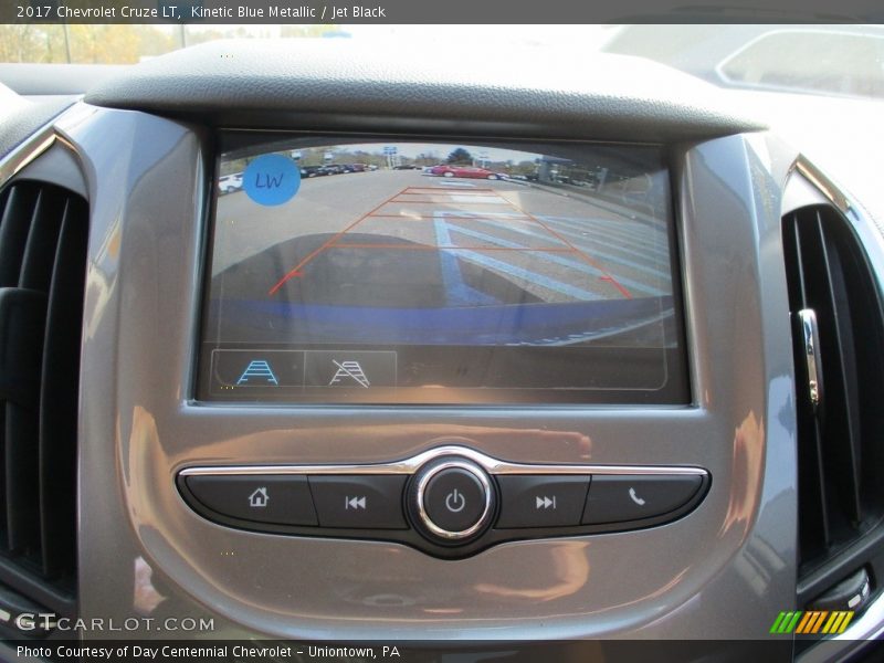 Kinetic Blue Metallic / Jet Black 2017 Chevrolet Cruze LT