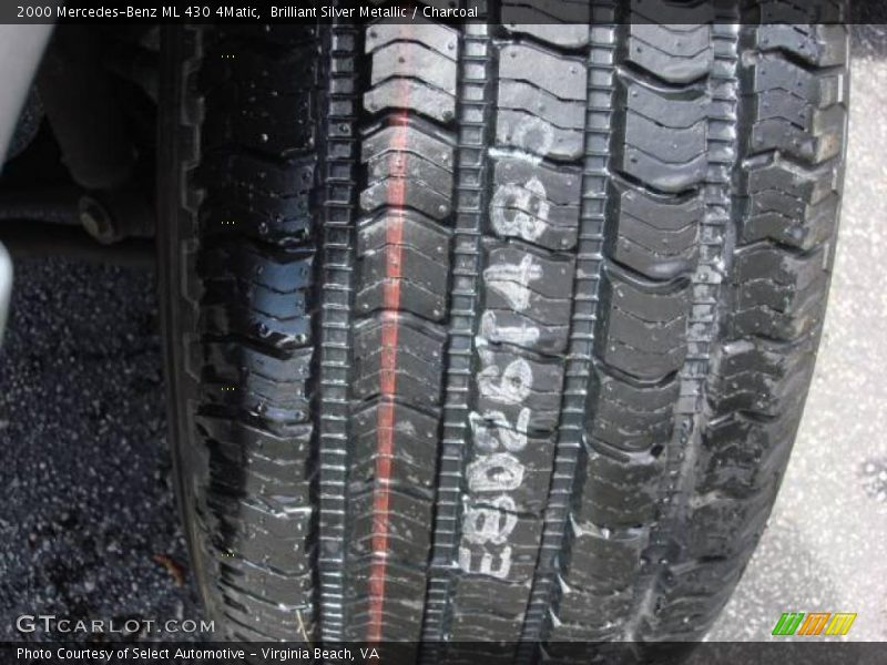 Brilliant Silver Metallic / Charcoal 2000 Mercedes-Benz ML 430 4Matic