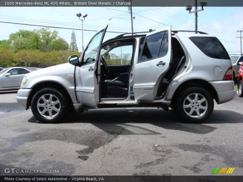 Brilliant Silver Metallic / Charcoal 2000 Mercedes-Benz ML 430 4Matic
