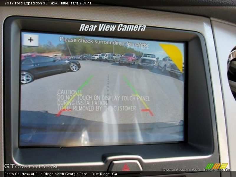 Blue Jeans / Dune 2017 Ford Expedition XLT 4x4