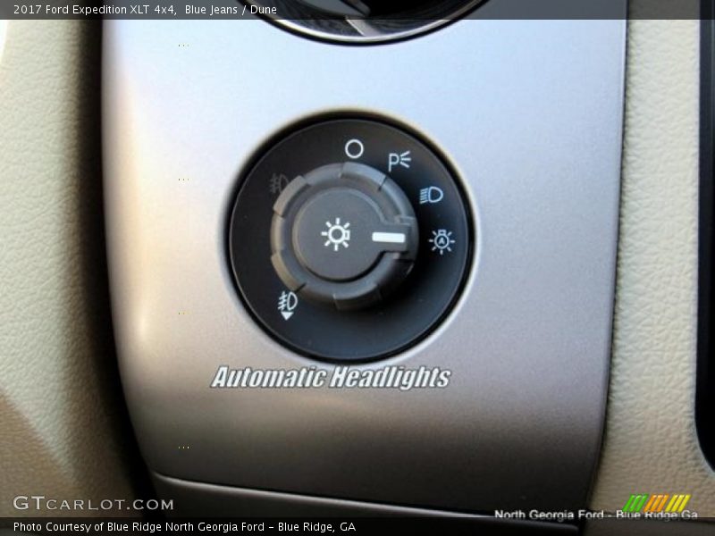 Blue Jeans / Dune 2017 Ford Expedition XLT 4x4