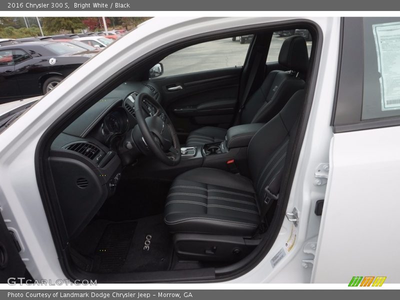Bright White / Black 2016 Chrysler 300 S