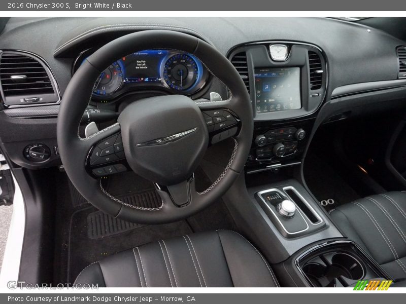 Bright White / Black 2016 Chrysler 300 S