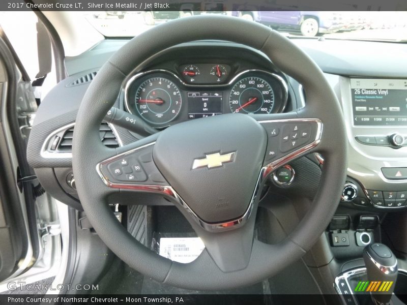 Silver Ice Metallic / Jet Black 2017 Chevrolet Cruze LT