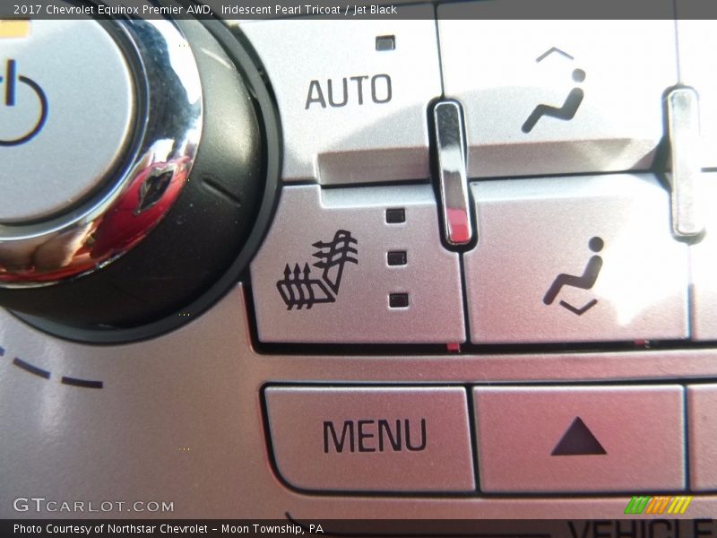 Iridescent Pearl Tricoat / Jet Black 2017 Chevrolet Equinox Premier AWD