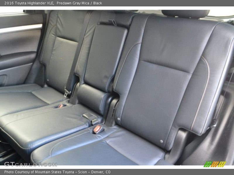 Predawn Gray Mica / Black 2016 Toyota Highlander XLE