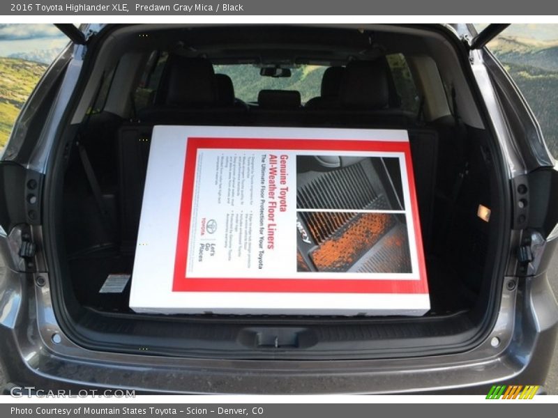 Predawn Gray Mica / Black 2016 Toyota Highlander XLE