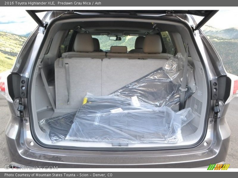 Predawn Gray Mica / Ash 2016 Toyota Highlander XLE