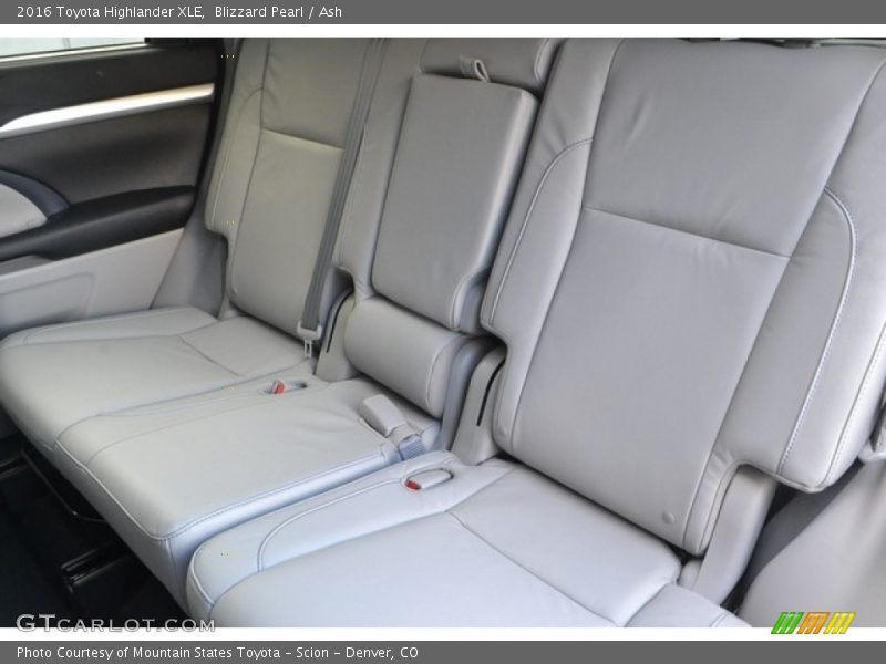 Blizzard Pearl / Ash 2016 Toyota Highlander XLE