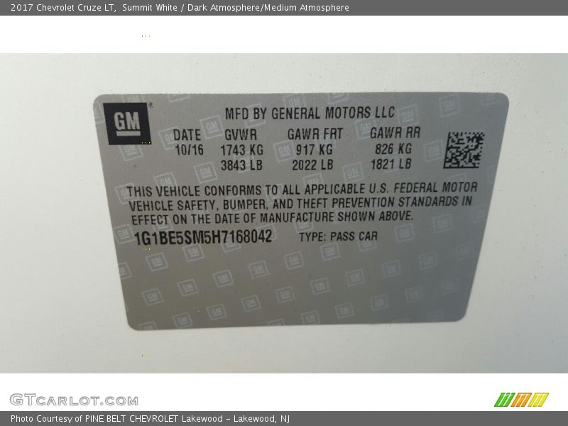 Summit White / Dark Atmosphere/Medium Atmosphere 2017 Chevrolet Cruze LT