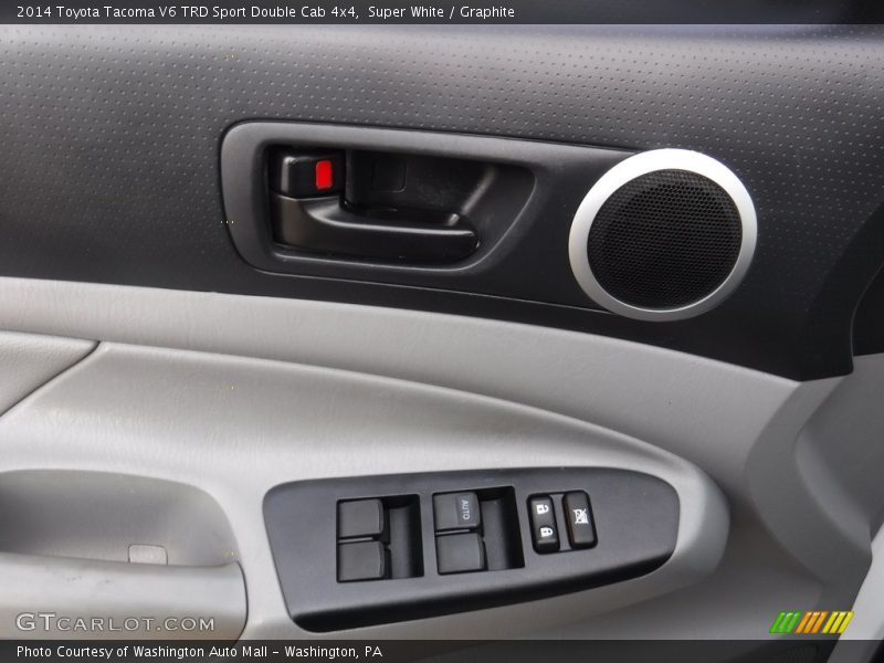 Super White / Graphite 2014 Toyota Tacoma V6 TRD Sport Double Cab 4x4