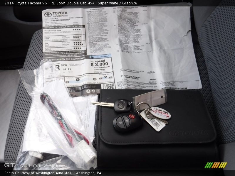 Super White / Graphite 2014 Toyota Tacoma V6 TRD Sport Double Cab 4x4