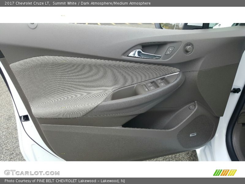 Summit White / Dark Atmosphere/Medium Atmosphere 2017 Chevrolet Cruze LT