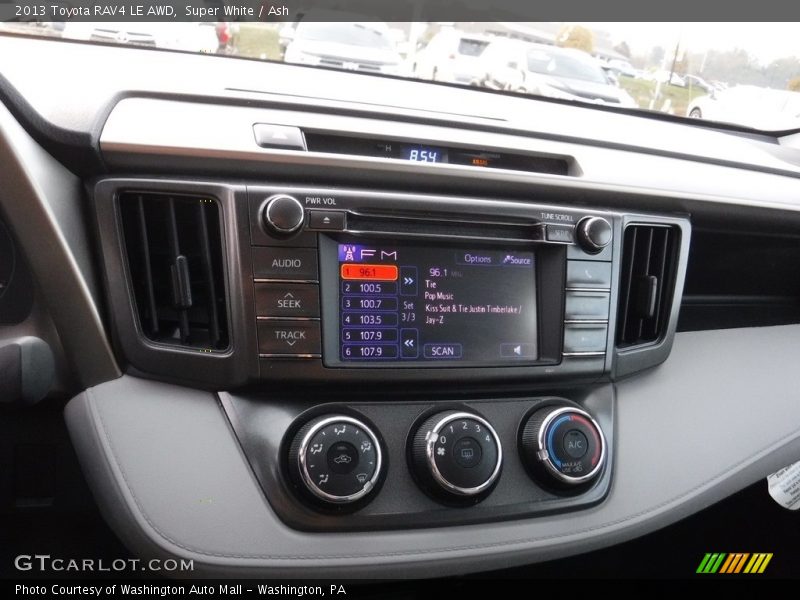 Super White / Ash 2013 Toyota RAV4 LE AWD