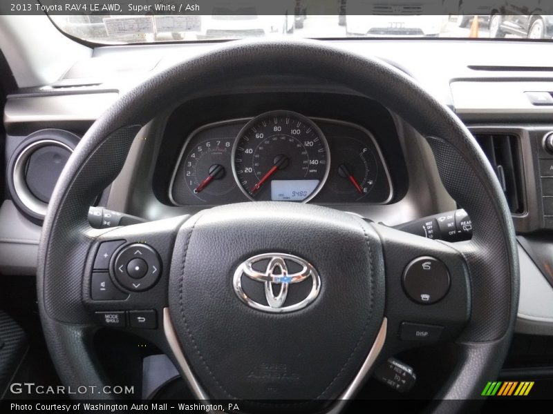Super White / Ash 2013 Toyota RAV4 LE AWD